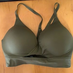 Victoria Secret 34D no wire, sports bra